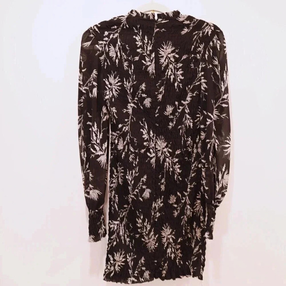 Dynamite | Floral  Dress With Ruching And Sheer Balloon Sleeves | Size Medium - Picture 5 of 5